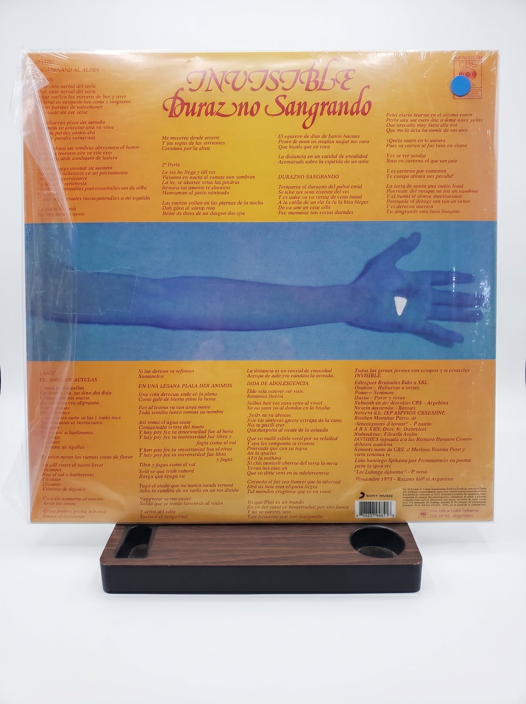 Invisible – Durazno Sangrando
